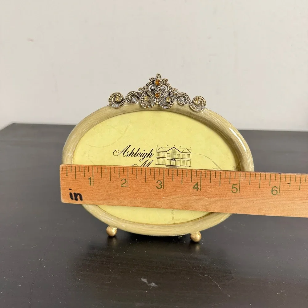 Ashleigh Manor any width feet